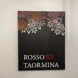 Rosso Taormina Giardini Naxos